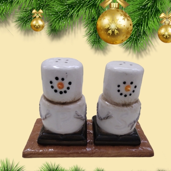 Vintage Midwest S'mores Christmas Salt & Pepper Shakers - Picture 4 of 5